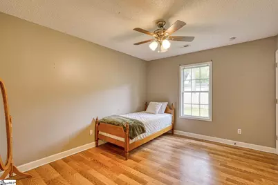 300 E Myles Lane, Spartanburg, SC 29303 - Photo 14