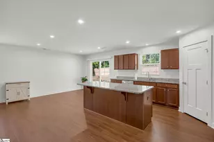 664 Hardwood Dr, Boiling Springs, SC 29316 - Photo 10