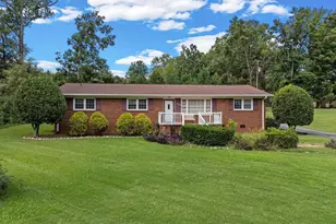 808 Primrose Ln, Spartanburg, SC 29303 - Photo 1