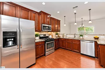 300 Sabin Court, Simpsonville, SC 29681 - Photo 4
