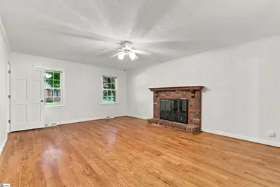 200 Connecticut Drive, Greenville, SC 29615 - Photo 4