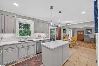 18 Middlecreek Way, Greenville, SC 29607 - Photo 8
