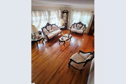 202 W Dorchester Boulevard, Greenville, SC 29605 - Photo 2