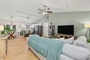 118 Forrest Dr, Fountain Inn, SC 29644 - Photo 2