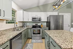 118 Forrest Dr, Fountain Inn, SC 29644 - Photo 12