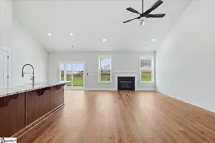 1006 Fox Hollow St, Spartanburg, SC 29303 - Photo 10