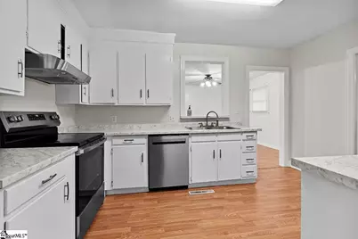 606 Cedar Street, Clinton, SC 29325 - Photo 6
