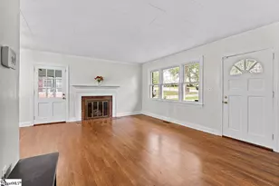 606 Cedar St, Clinton, SC 29325 - Photo 4