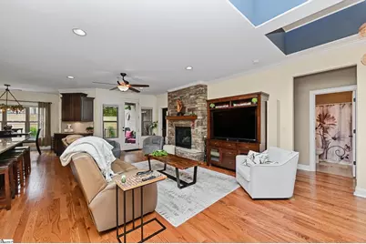 312 Laguna Lane, Simpsonville, SC 29680 - Photo 6
