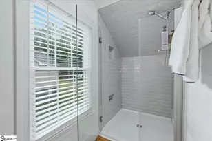 8 Charlotte St, Greenville, SC 29607 - Photo 16