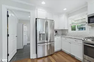 8 Charlotte St, Greenville, SC 29607 - Photo 8