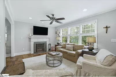 8 Charlotte Street, Greenville, SC 29607 - Photo 4