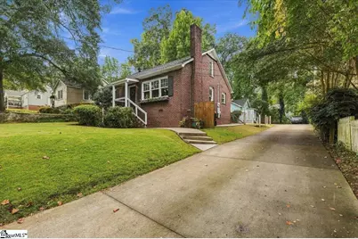 8 Charlotte Street, Greenville, SC 29607 - Photo 2
