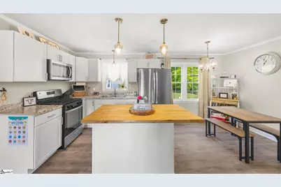 309 E Hampton Avenue, Honea Path, SC 29654 - Photo 8