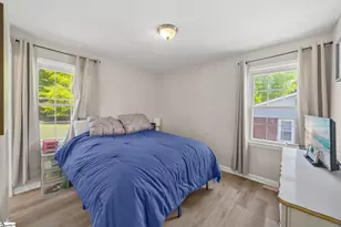 309 E Hampton Ave, Honea Path, SC 29654 - Photo 16