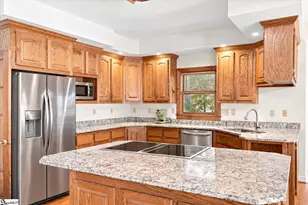 209 Sandstone Dr, Taylors, SC 29687 - Photo 14