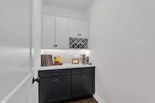 108 Greenridge Dr, Greenville, SC 29607 - Photo 10