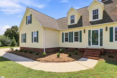 101 Hunters Woods Drive, Simpsonville, SC 29680 - Photo 2