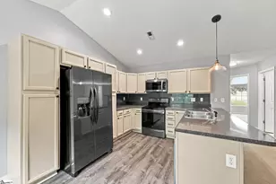 9 Avebury Ct, Travelers Rest, SC 29690 - Photo 12