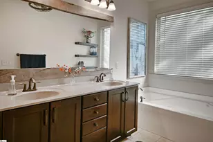 700 Cannongate Dr, Greer, SC 29650 - Photo 24