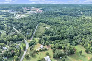 819 Beech Springs Rd, Pelzer, SC 29669 - Photo 34