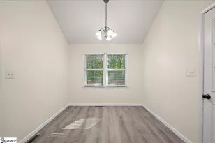 307 Sherondale Ln, Simpsonville, SC 29680 - Photo 10
