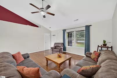369 Silver Lake Road, Duncan, SC 29334 - Photo 8