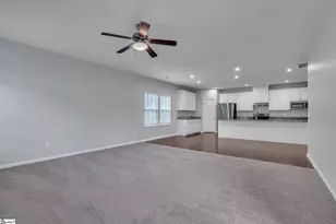 534 Bucklebury Rd, Greer, SC 29651 - Photo 6