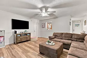 307 Haywood Acres Dr, Easley, SC 29640 - Photo 8
