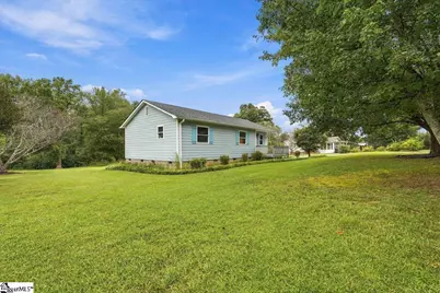 7 Belvue School Road, Travelers Rest, SC 29690 - Photo 4