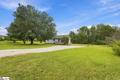 7 Belvue School Road, Travelers Rest, SC 29690 - Photo 2