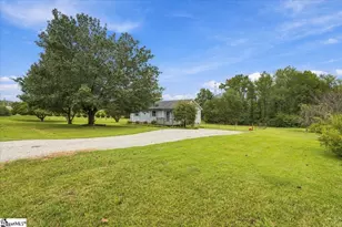 7 Belvue School Rd, Travelers Rest, SC 29690 - Photo 2