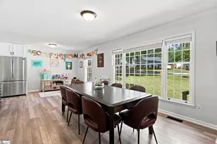 2 Crafton St, Taylors, SC 29687 - Photo 6