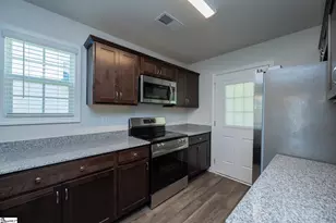 220 Waltham Ct, Greenville, SC 29617 - Photo 10