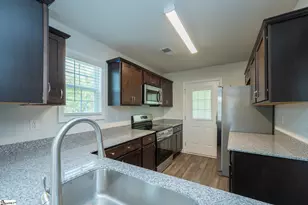 220 Waltham Ct, Greenville, SC 29617 - Photo 8