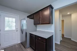 209 Waltham Ct, Greenville, SC 29617 - Photo 10
