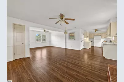 128 Twin Creek Drive, Boiling Springs, SC 29316 - Photo 8