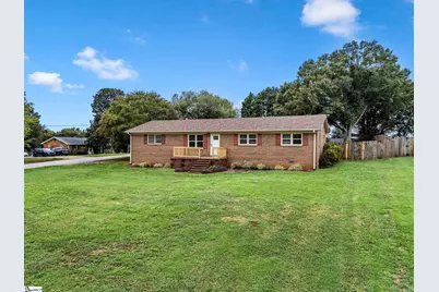 128 Twin Creek Drive, Boiling Springs, SC 29316 - Photo 2