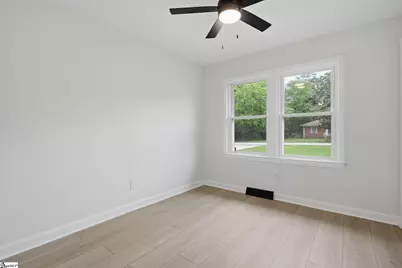 211 Elaine Avenue, Taylors, SC 29687 - Photo 24