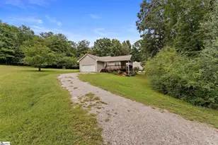 700 Twilight Ct, Seneca, SC 29672 - Photo 2