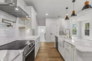 728 Rutherford Rd, Greenville, SC 29609 - Photo 6