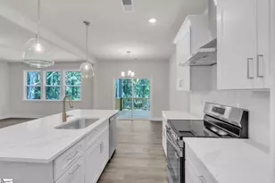4 Henderson Dr, Travelers Rest, SC 29690 - Photo 4