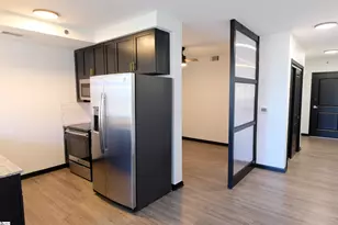 100 E Washington St, Greenville, SC 29601 - Photo 10