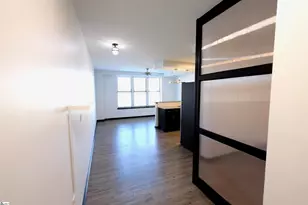 100 E Washington St, Greenville, SC 29601 - Photo 12