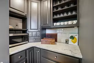 102 N Main St, Greenville, SC 29601 - Photo 20