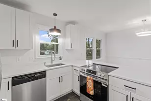 200 Artillery Rd, Taylors, SC 29687 - Photo 14