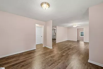 112 Newry Road, Seneca, SC 29672 - Photo 6