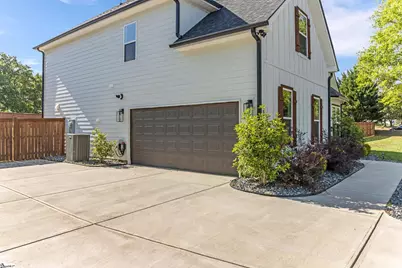 140 Lauden Drive, Moore, SC 29369 - Photo 2