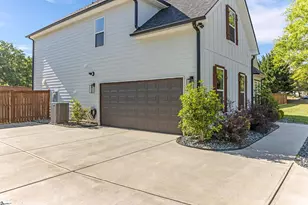 140 Lauden Dr, Moore, SC 29369 - Photo 2