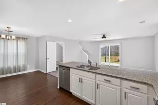 645 Millsgate Cir, Boiling Springs, SC 29316 - Photo 16